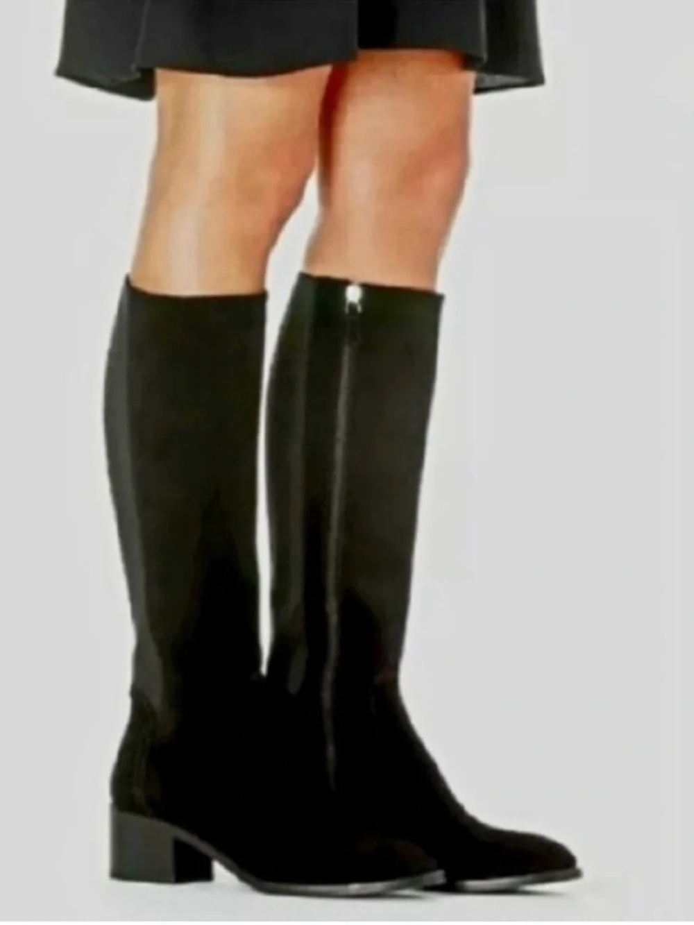 Aquatalia Jordan Knee High Black Suede/Stretch
Boots Size 7, EUC